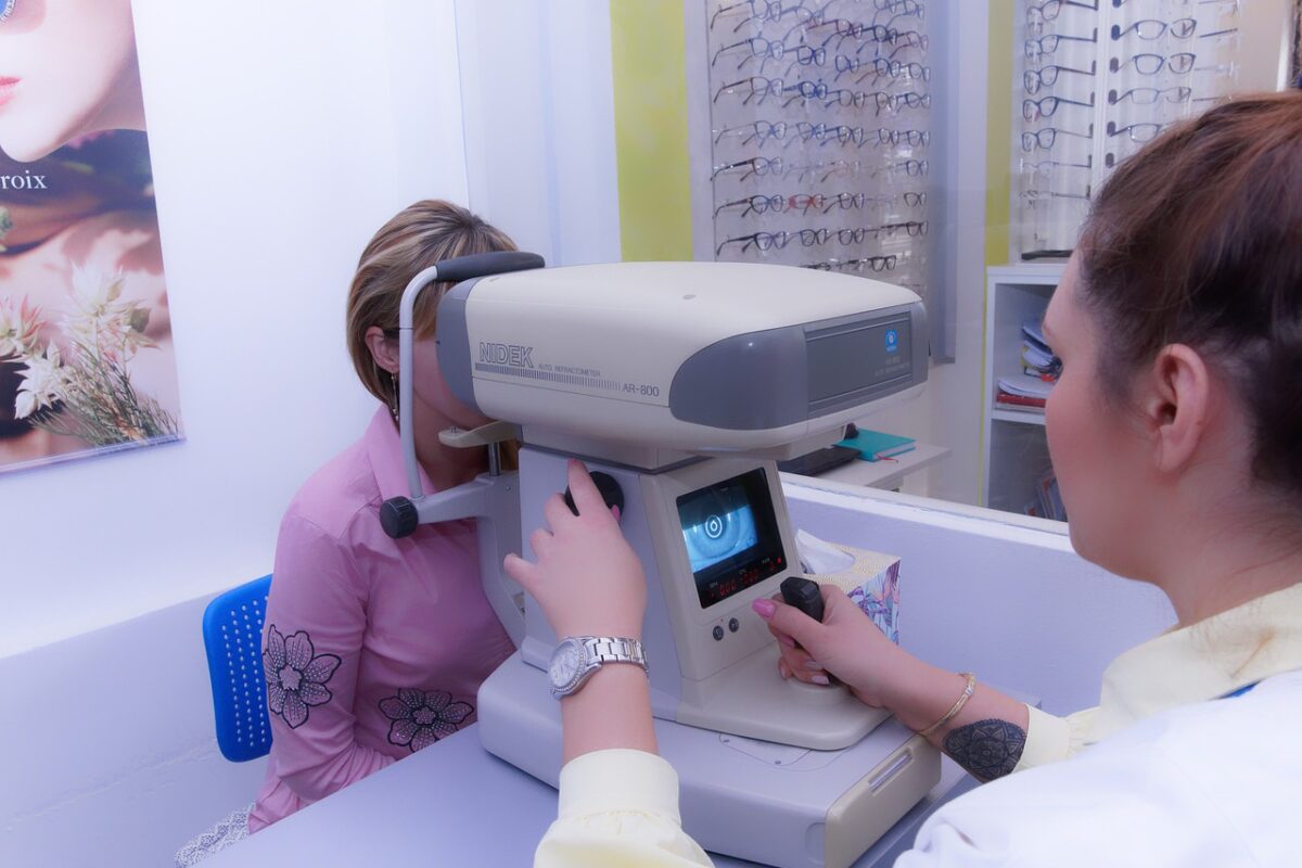 Three Benefits To Having Routine Eye Exams