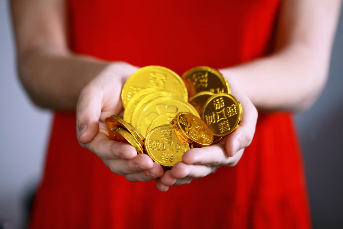 Spending Too Much Money? Here’s How to Stop