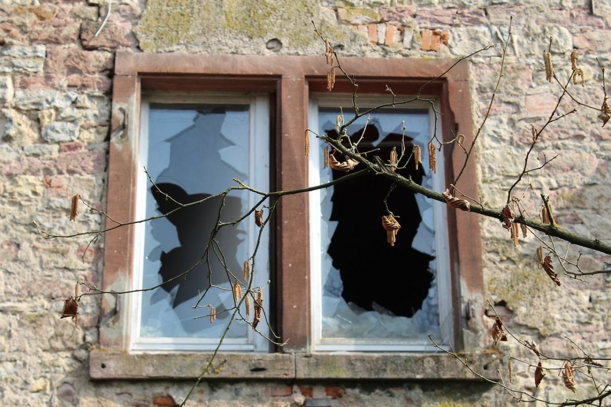 How to Safely Clean Your Home After a Hurricane